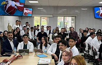 AFSÜ Başhekimi Balcı'dan Gençlere İlham Veren Buluşma