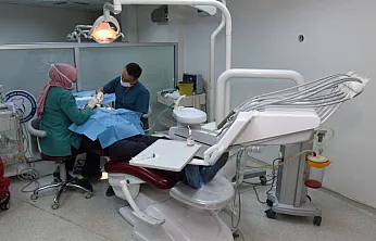 AFSÜ Diş Hastanesi'nde Diş İşlemlerindeki Artış Dikkat Çekiyor