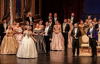 Afyon'a Opera Geliyor