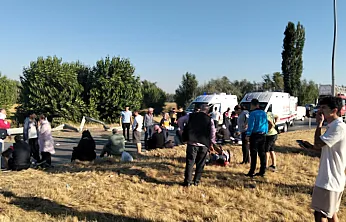 Afyon-Antalya Yolu'nda Can Pazarı: Otobüs Devrildi