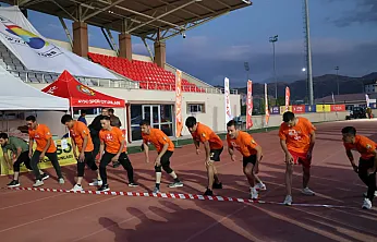 Afyon'da Firma Yok Mu?  Milyonluk İş Neden Yıllardır Isparta'ya Gidiyor?