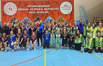 Afyon'da Futsal Mücadelesine Büyük Alkış