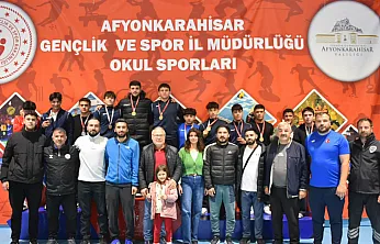 Afyon'da Genç Güreşçiler, Disiplinleriyle Dikkat Çekti
