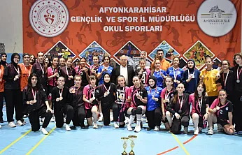 Afyon'da Genç Kızlar Hentbol Müsabakaları Tamamlandı