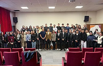 Afyon'da Gençlere Dünyanın Kapısını Açan Eğitim