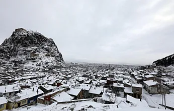Afyon'da Kara Kış Kendini Hissettiriyor…  Termometre O İlçe Sıfırın Altında Eksi 15'i Gördü