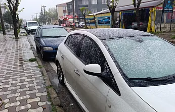 Afyon'da Kent Merkezinde Yağmur, Yükseklerde Kar!