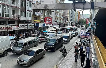 'Afyon'da Pazarcı Ve Çarşı Esnafı İle Uzlaşıyı Belediye Sağlar'