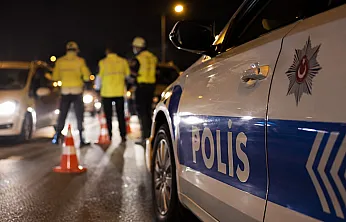 Afyon'da Sahte Polis Vurgunu Son Anda Çözüldü! 3 Milyon 760 Bin TL'lik Operasyon