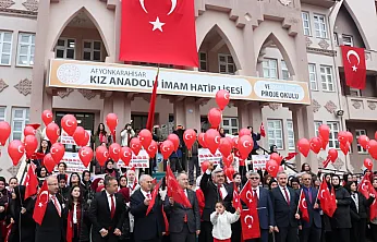 Afyon'da Tüm Okullar Kırmızı-Beyaz