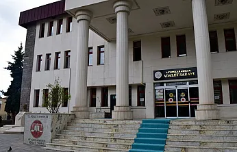 Afyon'da Tüyler Ürperten Dava: Devlet CEO'suyum Diyerek 17 Yaşındaki Kızı İstismar Etti!