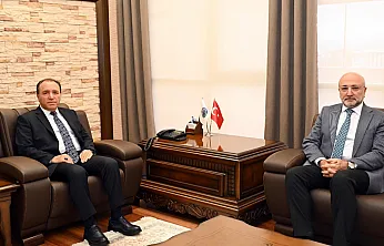 Afyon'da Üniversite-Şehir İşbirliği Görüşüldü