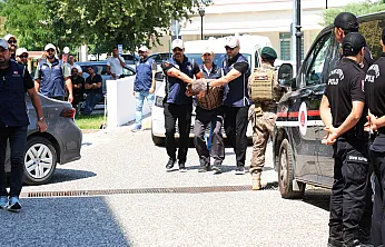 Afyon'da Yakalanan FETÖ'cü Terörist Adliye'de