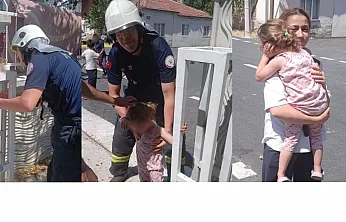 Afyon'da Yürekleri Ağza Getiren Olay! Küçük Çocuğu İtfaiye Kurtardı