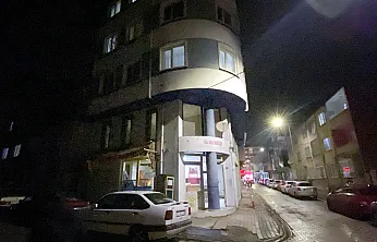 Afyon'daki O Binada Göçme Tehlikesi. Bina Boşaltılıyor