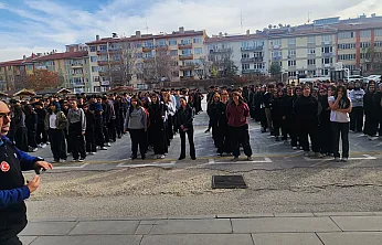 Afyon Lisesi'nde Alarm Sesleri Yükseldi!