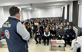 Afyon Polisi, Siber Güvenlik İçin Bilgilendiriyor