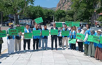 Afyon'un Meydanında Düdük Çaldı, Hayat Durdu