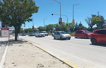 Afyonkarahisar-Antalya Yolunda Tatilcilerin Dönüş Yoğunluğu Sürüyor