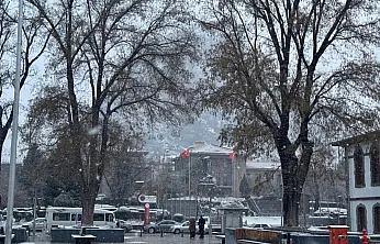 Afyonkarahisar'da Kar Yağışı Etkili Oldu