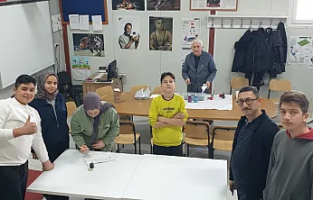Afyonkarahisar'da Öğrenciler Hem Öğreniyor Hem De Üretiyor