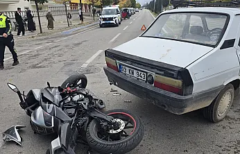 Afyonkarahisar'da Otomobil ile Motosiklet Çarpıştı: 1 Yaralı