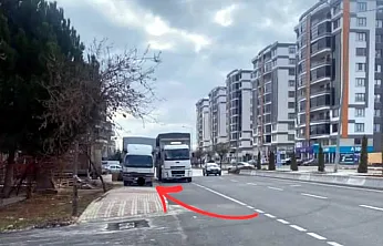 Afyonkarahisar'da Şaşkına Çeviren Park!