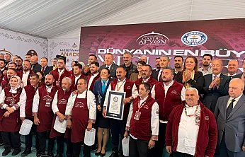 Afyonkarahisar Guinness Rekorlar Kitabı'na Girdi!