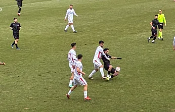 Afyonspor, Balıkesirspor'a Direnemedi