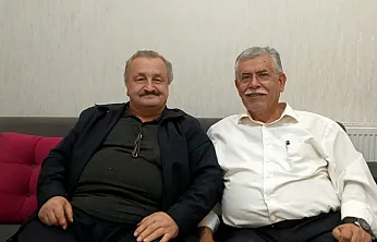 AK Parti, Özel Günde De Öğretmenlerin Yanında