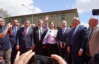 AK Partili Köksal'a Mehterli Başlangıç
