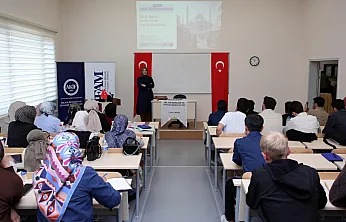 AKÜ'de İslam Ekonomisi Tartışıldı