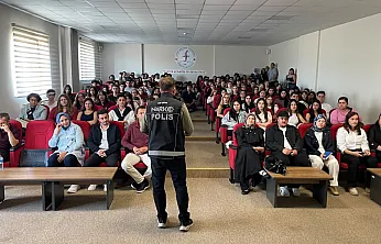 AKÜ'de Yeni Öğrencilere Kritik Uyarı!