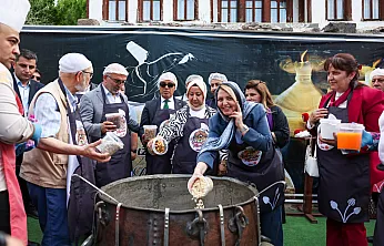 Aşureyi Başkan Vekili Kılıç Kardı