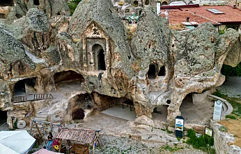 Ayazini'ne Ziyaretçi Akını!