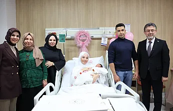 Bakan Göktaş'a Memleketinin Fidan Sertifikası Takdim Edildi