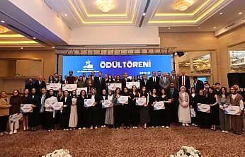 Bakan Yardımcısı Eminoğlu: Kitap Okumayan, Meydan Okuyamaz!