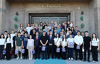 Başarılı Öğrencilere Vali Motivasyonu