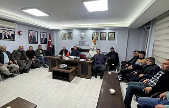 Başarılı Teşkilata AK Parti'den Gümüş Rozet