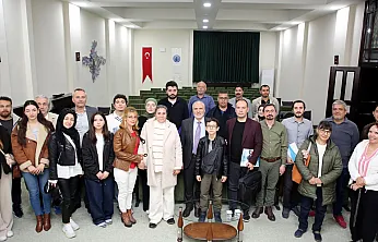 Bilim İnsanları ve Öğrenciler AKÜ'de İklimle Mücadeleyi Konuştu