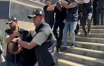 Borcunu Ödemedi Diye Pencereden Attılar
