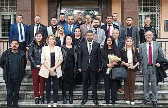 CHP'deki 17 Yöneticinin 12'si YÜNTAŞ'tan