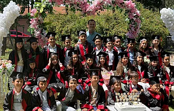 Çocuklar İlkokulu Bitirmenin Mutluluğunu Yaşadı