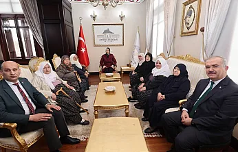 Devlet Ana Şehit Analarını Ağırladı