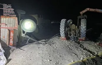 Devrilen Traktörün Altında Kalan Sürücü Hayatını Kaybetti