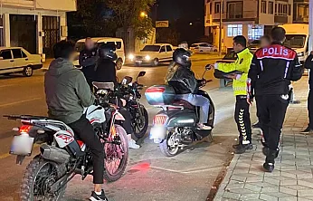 Dinar'da Merkez Destekli Huzur Uygulamasında 226 Şahıs Sorgulandı