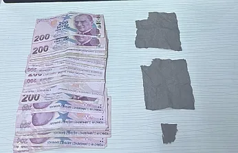 Dinar Polisi Sokak Satıcılarına Göz Açtırmıyor