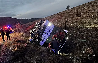 Dinar Yolu Kana Bulandı: 2 Ölü, 21 Yaralı