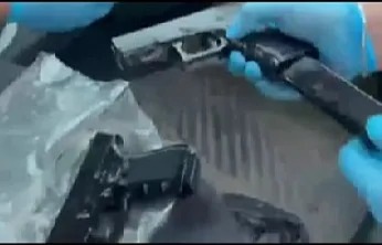 Durdurulan Araçtan 2 Ruhsatsız Tabanca Çıktı