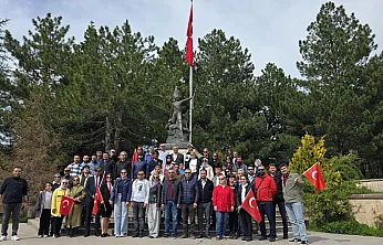 Eğitimciler, 19 Mayıs'ta Kocatepe'ye Çıktı